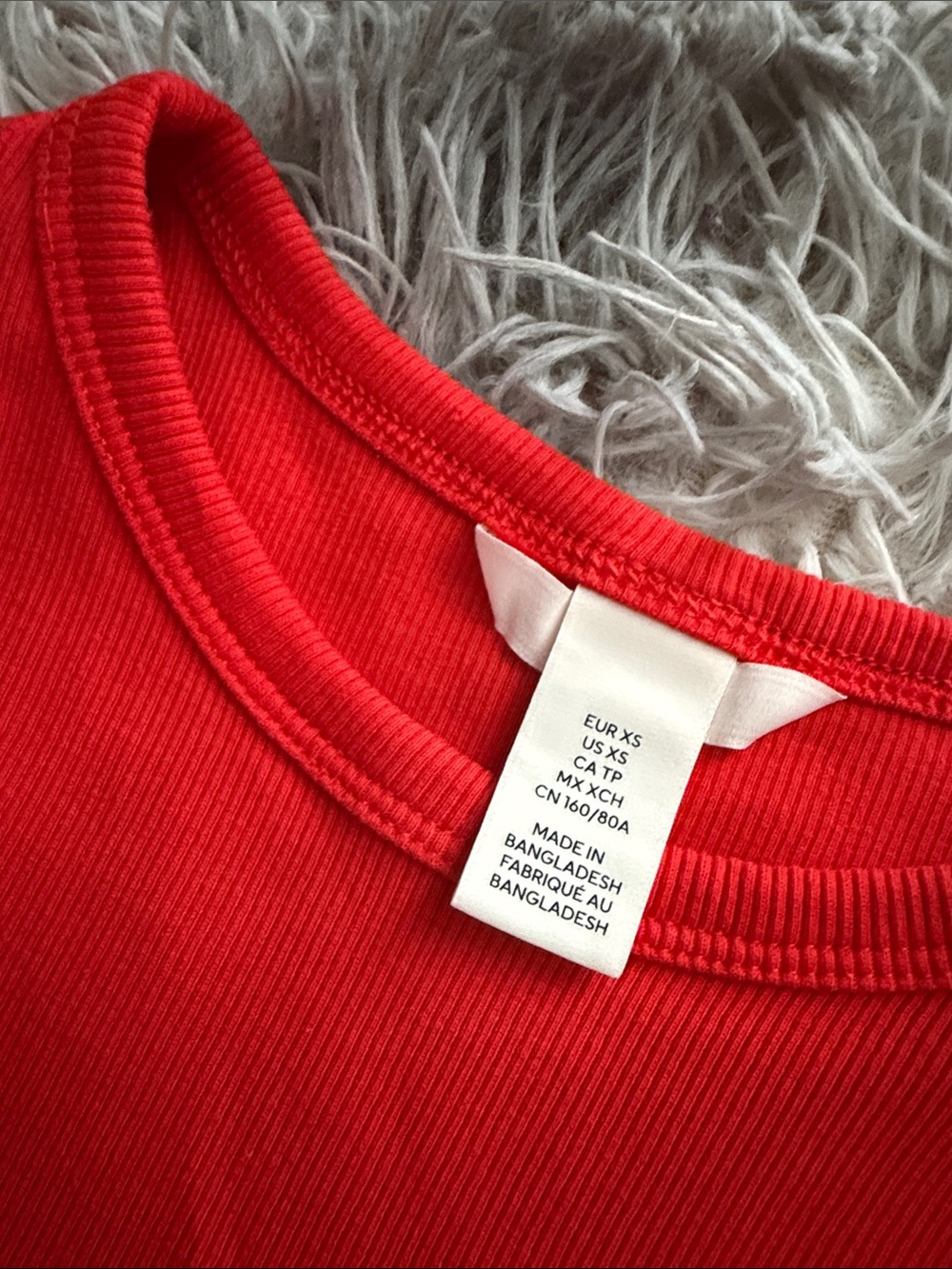 H&M Red Ribbed Crop Tank Top - Picture 2 of 3
